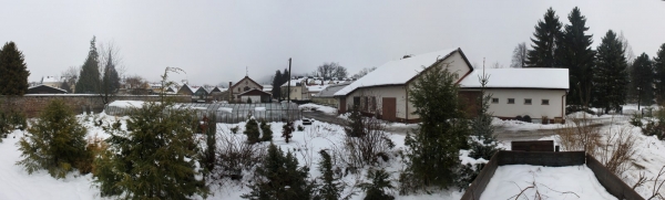 https://www.czechdevelop.cz/files/gimgs/102_nadhled-na-pozemek-z-valniku-dum-a-skleniky1600x482.jpg