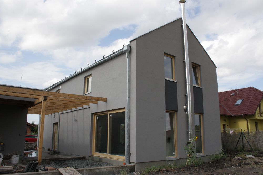 https://www.czechdevelop.cz/files/gimgs/123_stavba-fasada-1621000667.jpg