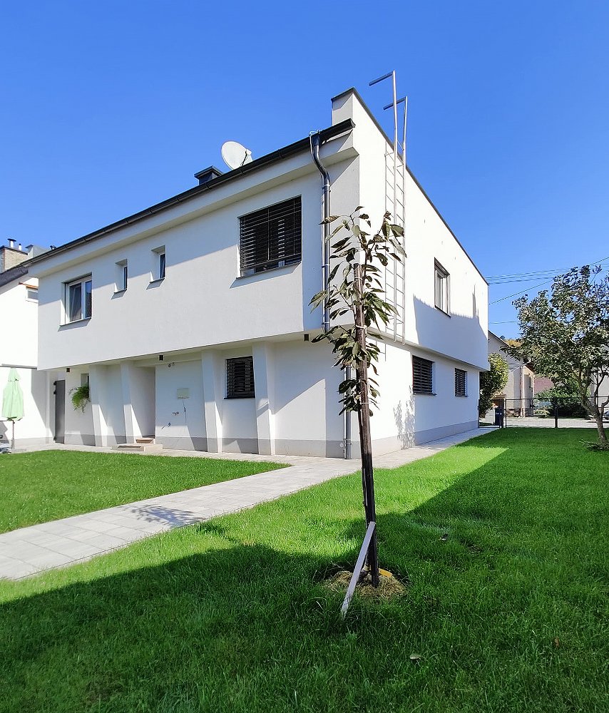 https://www.czechdevelop.cz/files/gimgs/rewrwe4_854x1000.jpg