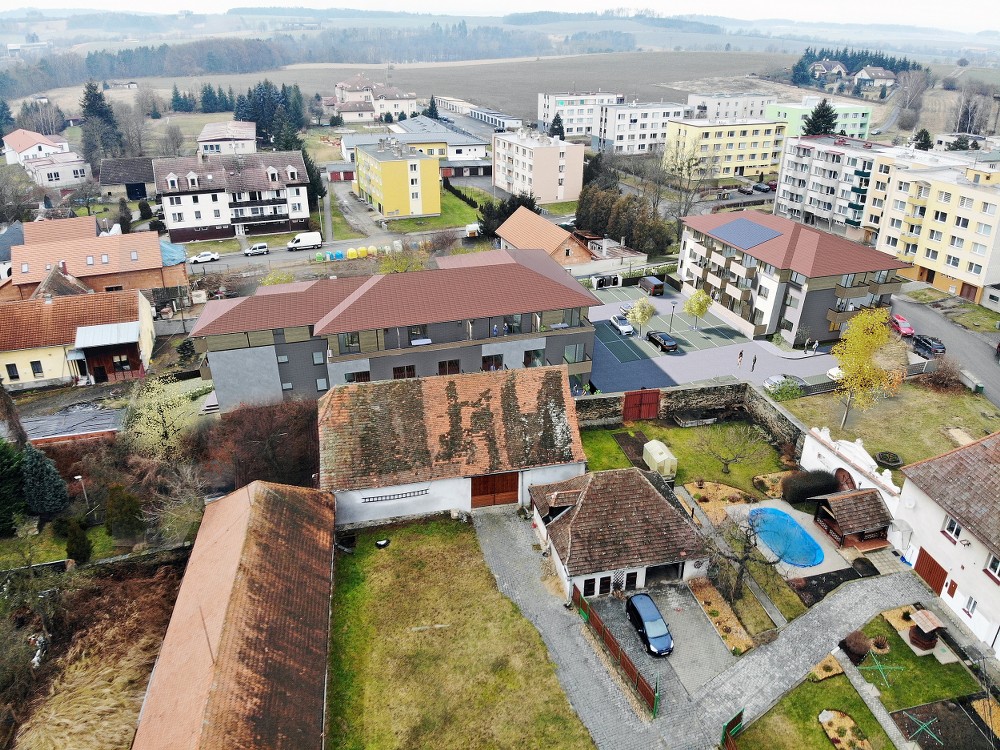 https://www.czechdevelop.cz/files/gimgs/zakres_tvrz_2882x2160_2500x1874_1000x750.jpg